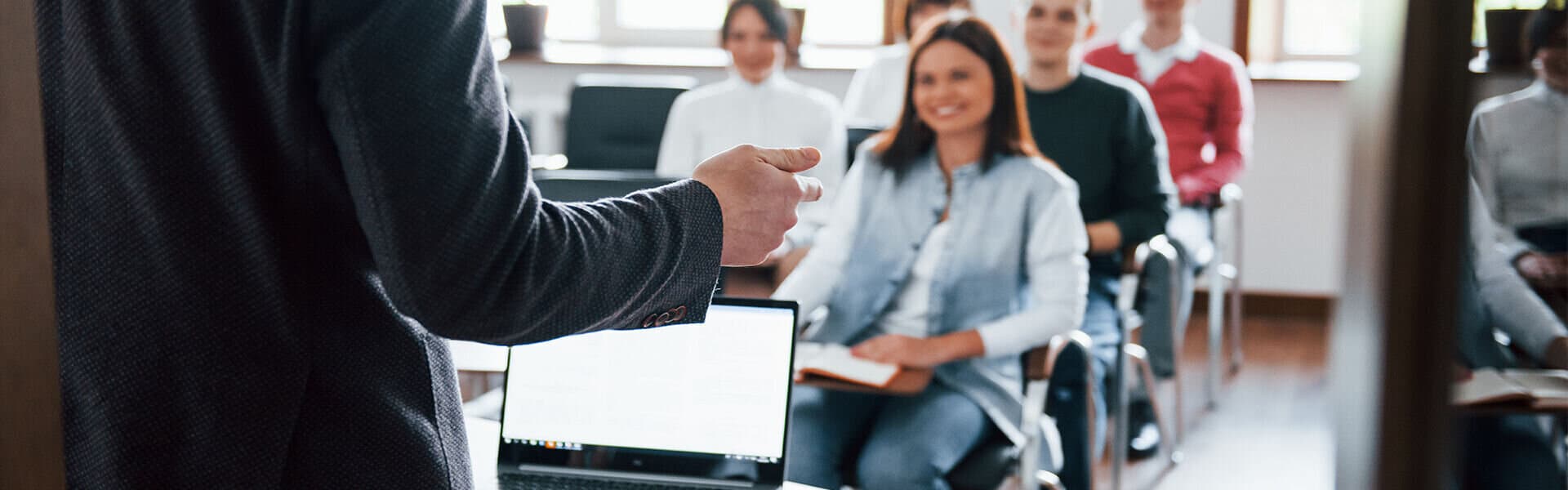 Cursos e Treinamentos